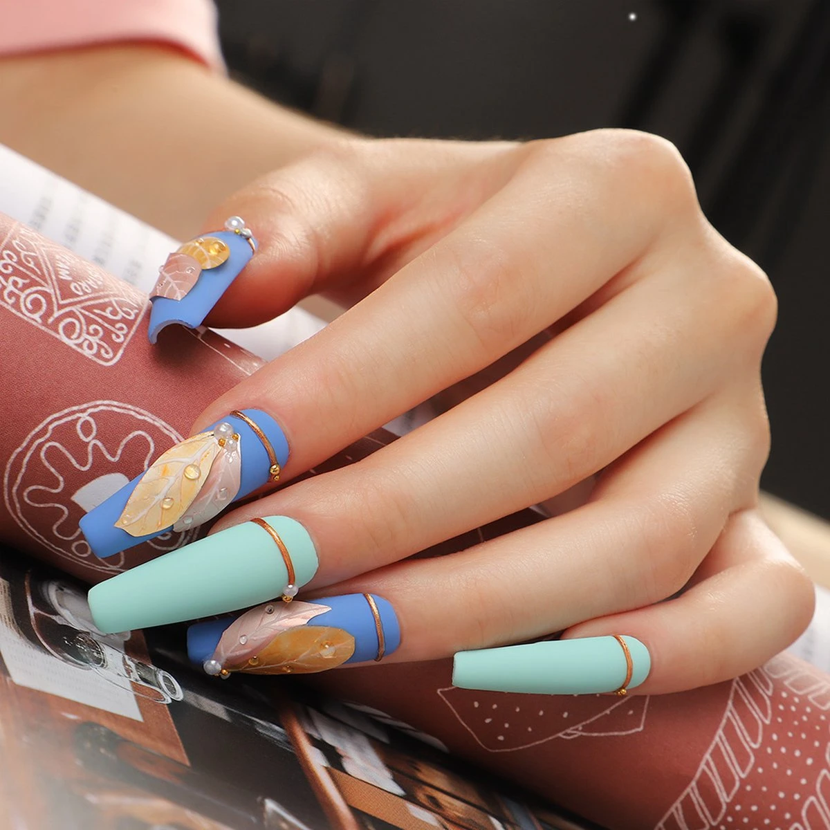 Royala H - Gellak Starterspakket + Inclusief Portable UV LED Lamp + Met 6 Verschillende Gellak Kleuren - Gellak Lamp – Topcoat - Basecoat - Alle Benodigdheden In Eén - Afbeelding 13