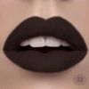 VELVET MATTE LIPSTICK 33 ZWART