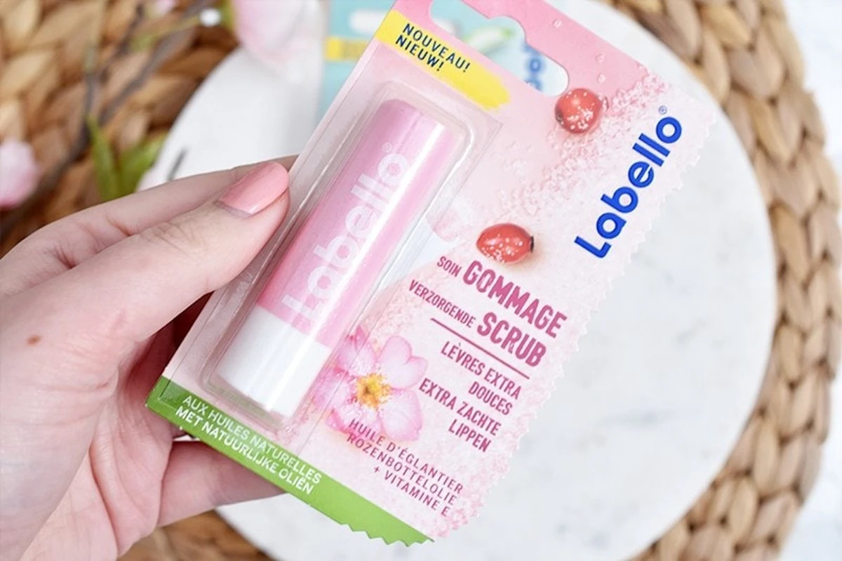 Labello Lipscrub Rozenbottelolie - Afbeelding 4
